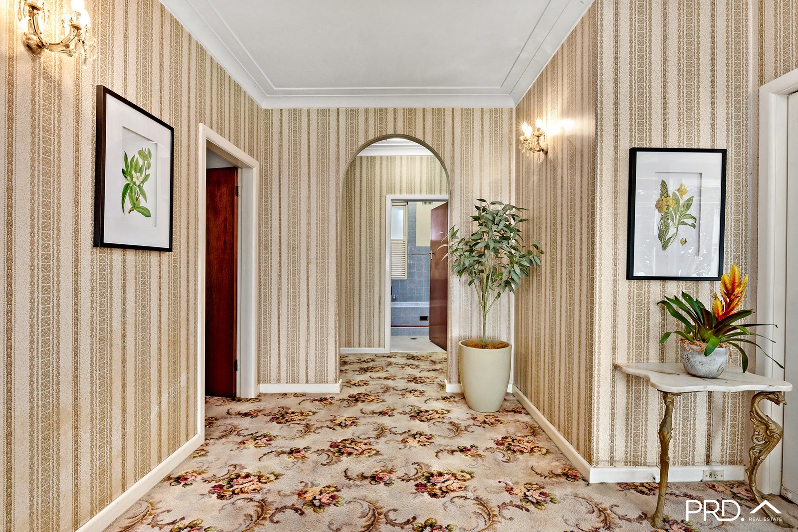 231 The Grand Parade MONTEREY 3