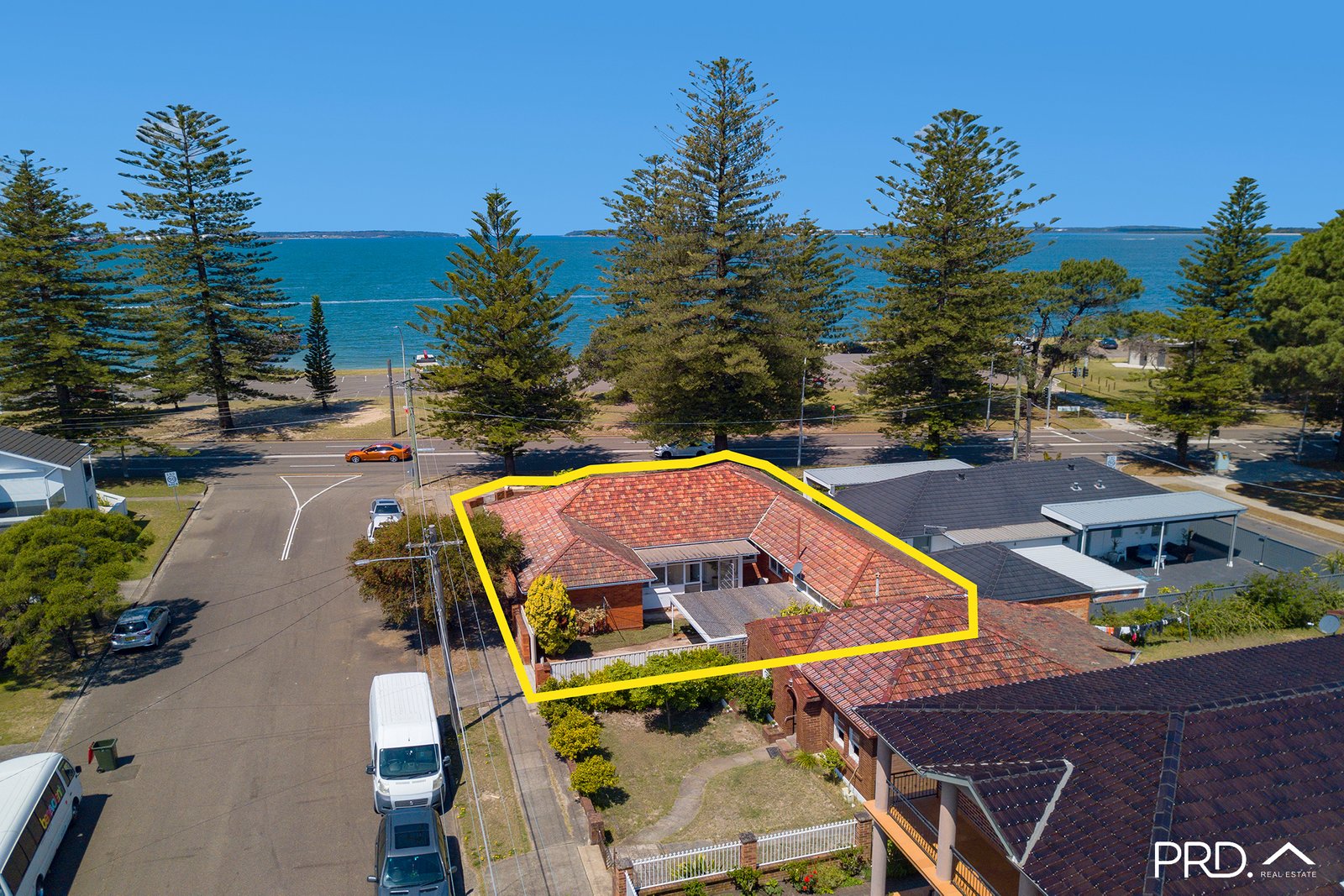 231 The Grand Parade MONTEREY 9