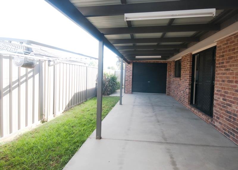 2/31 Warambee Crescent GLENFIELD PARK 7