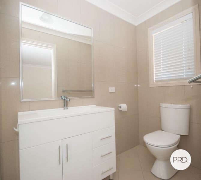 2/31 Warambee Crescent GLENFIELD PARK 4