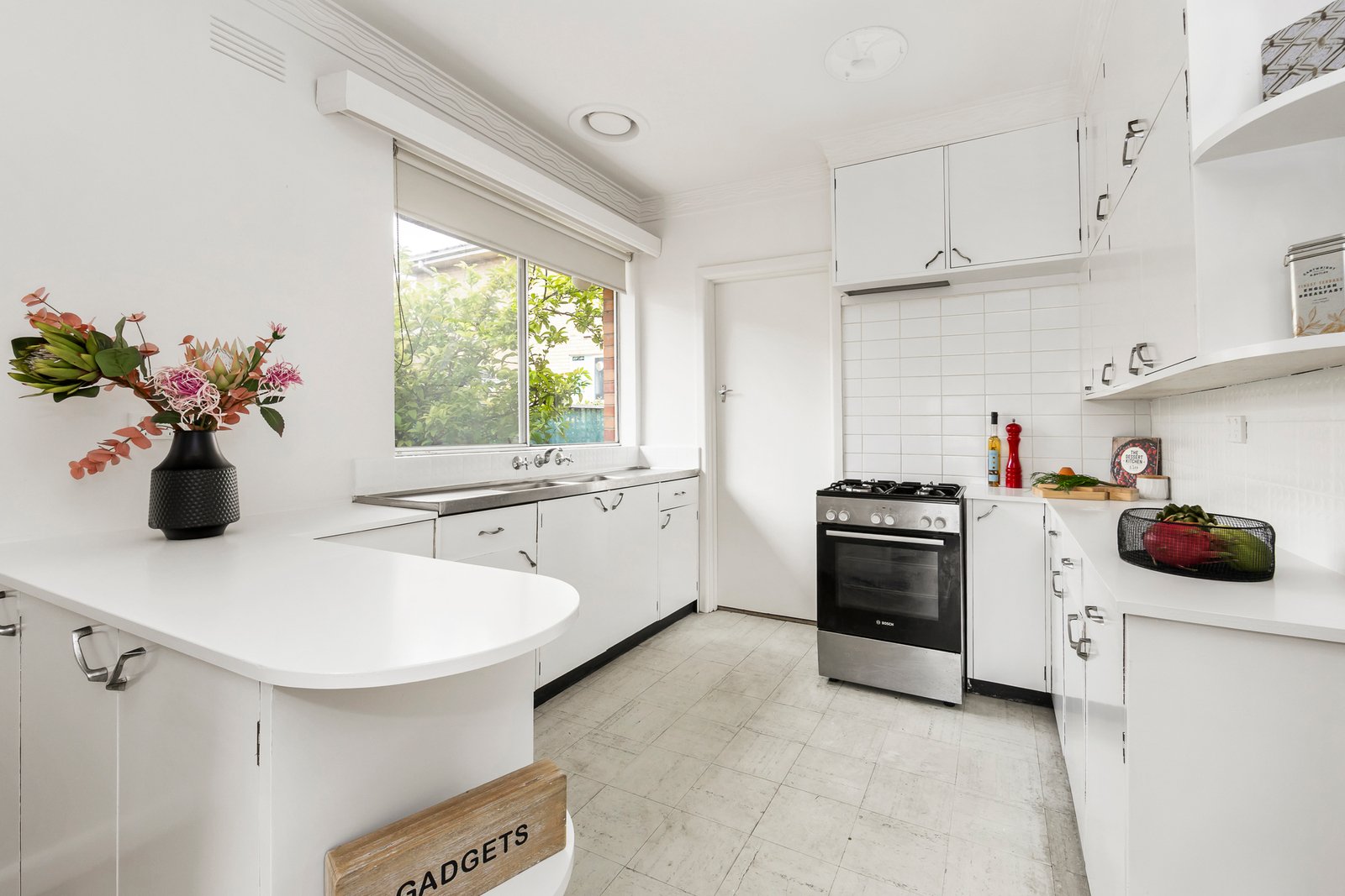 2/31 Weir Street, Balwyn, 3103