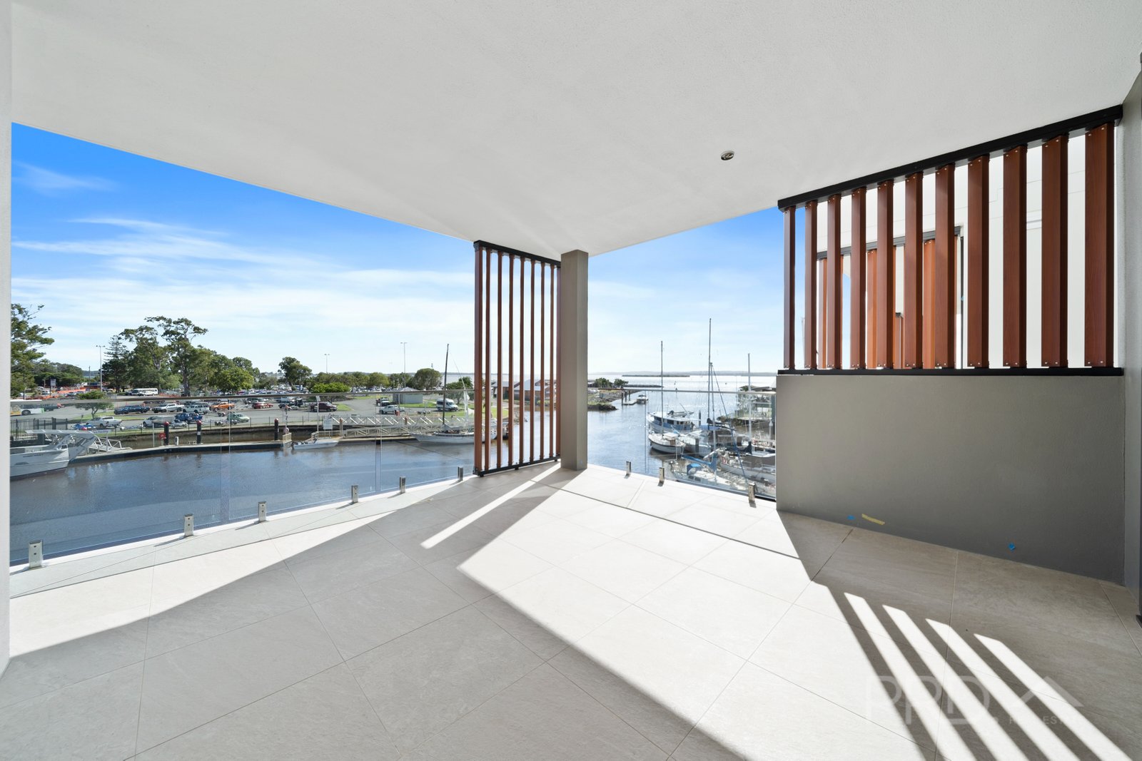 23/10 Auster Street REDLAND BAY 4