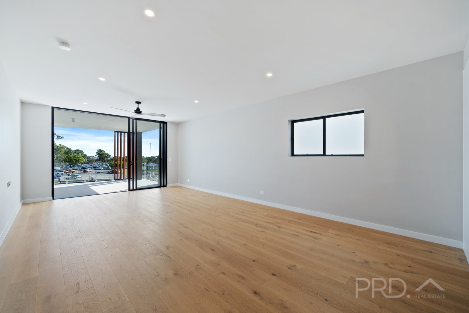 23/10 Auster Street REDLAND BAY 12