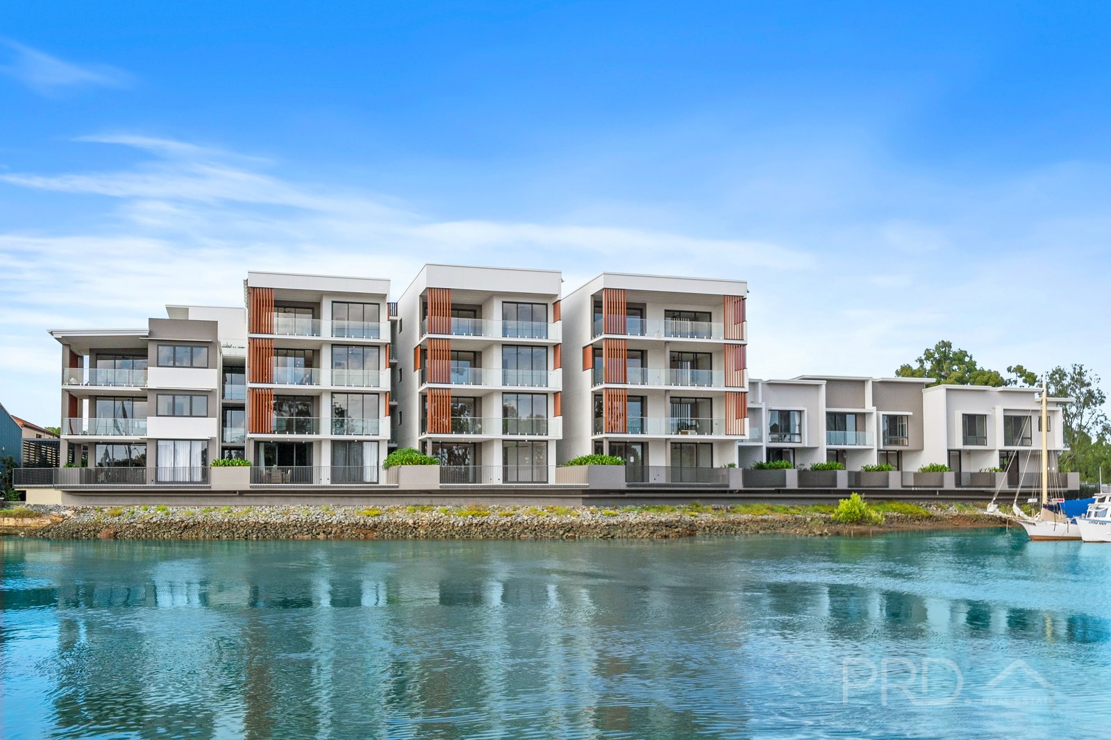 23/10 Auster Street REDLAND BAY 22