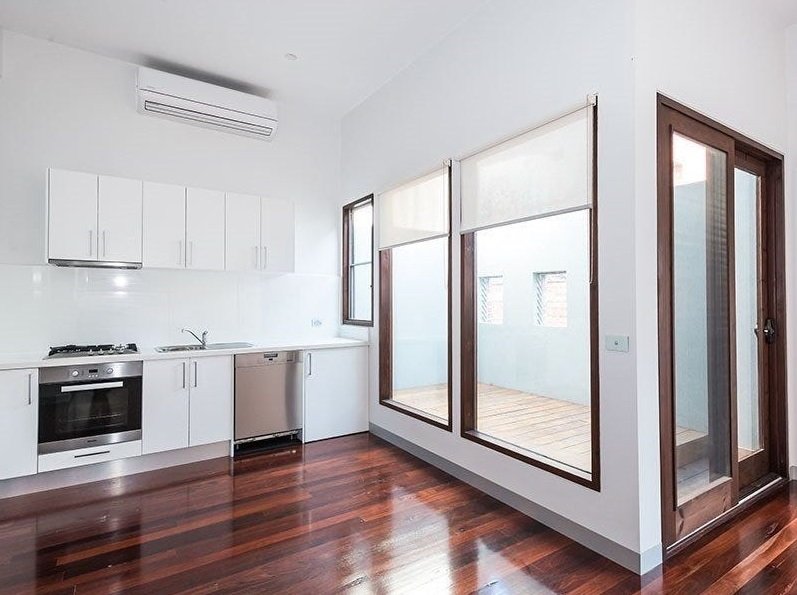 Gallery: 2/310 Clarendon Street