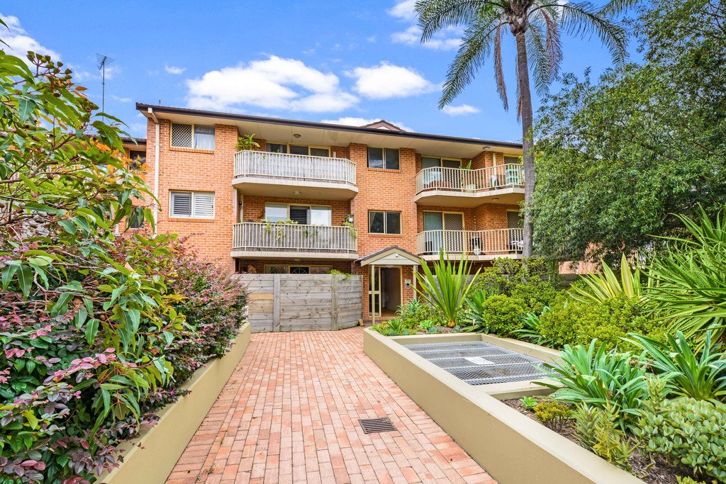 23/11 Hill Street MARRICKVILLE 1