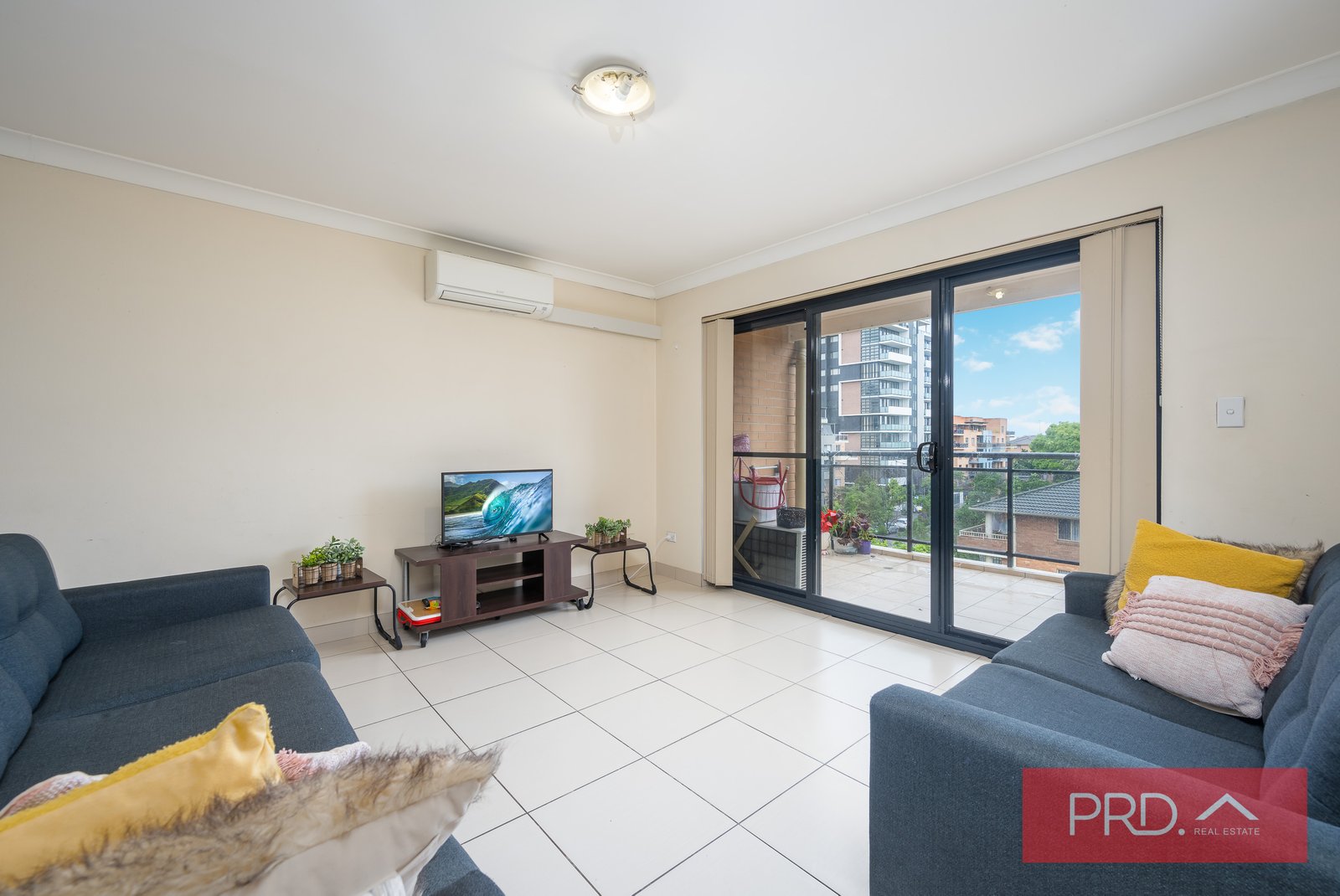 23/12-20 Lachlan Street LIVERPOOL 5