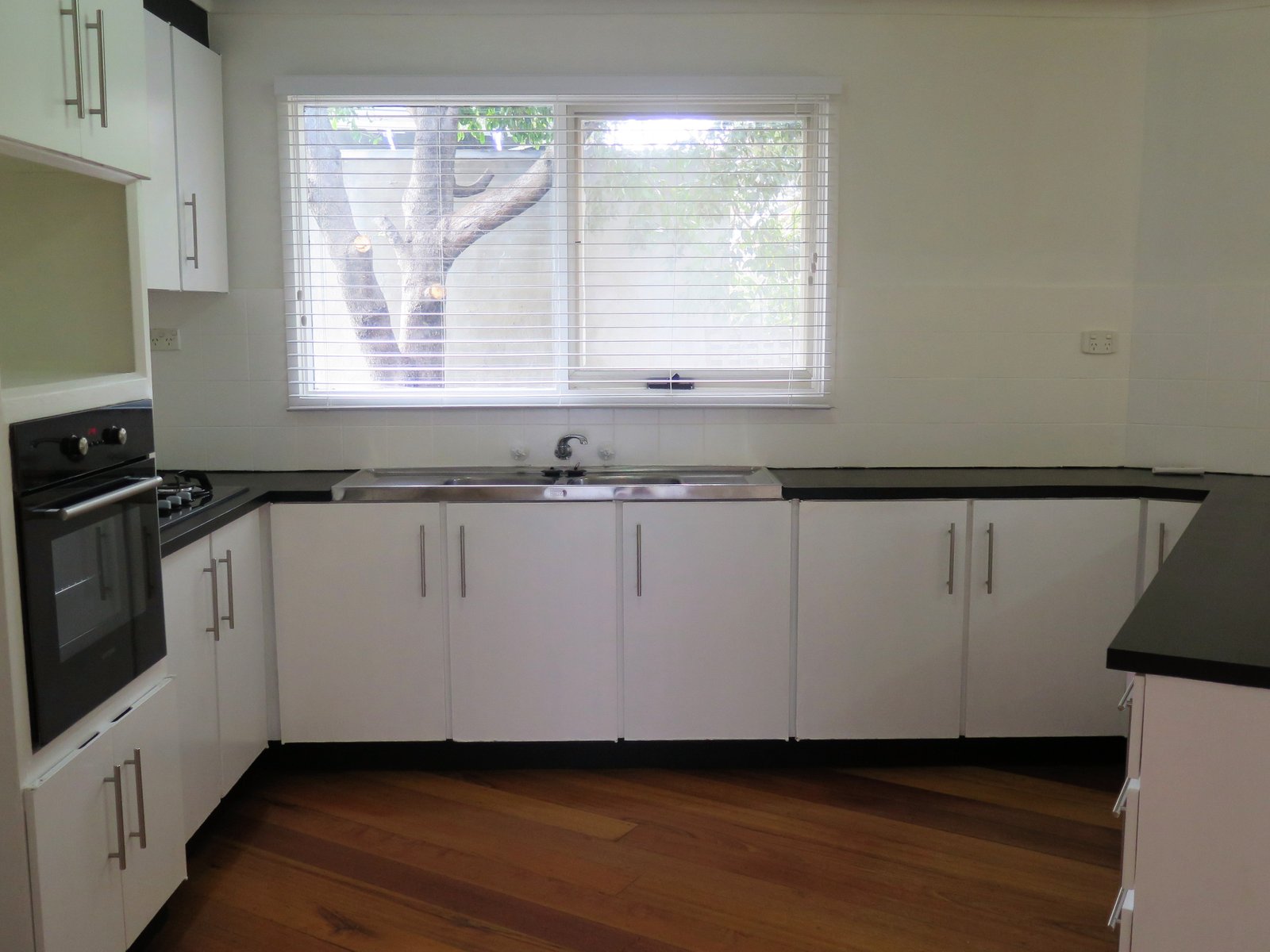 Gallery: 2/312 Hampton Street