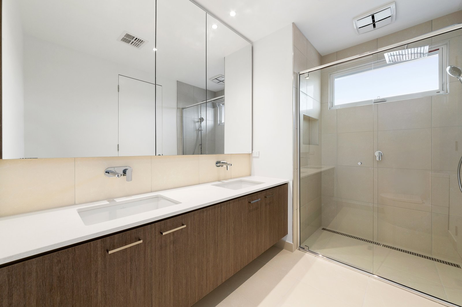 Gallery: 2/313 Jasper Road