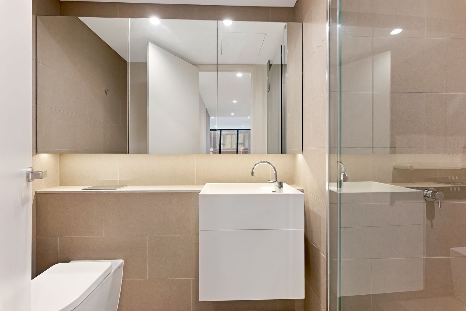 2315/70 Southbank Boulevard SOUTHBANK 2