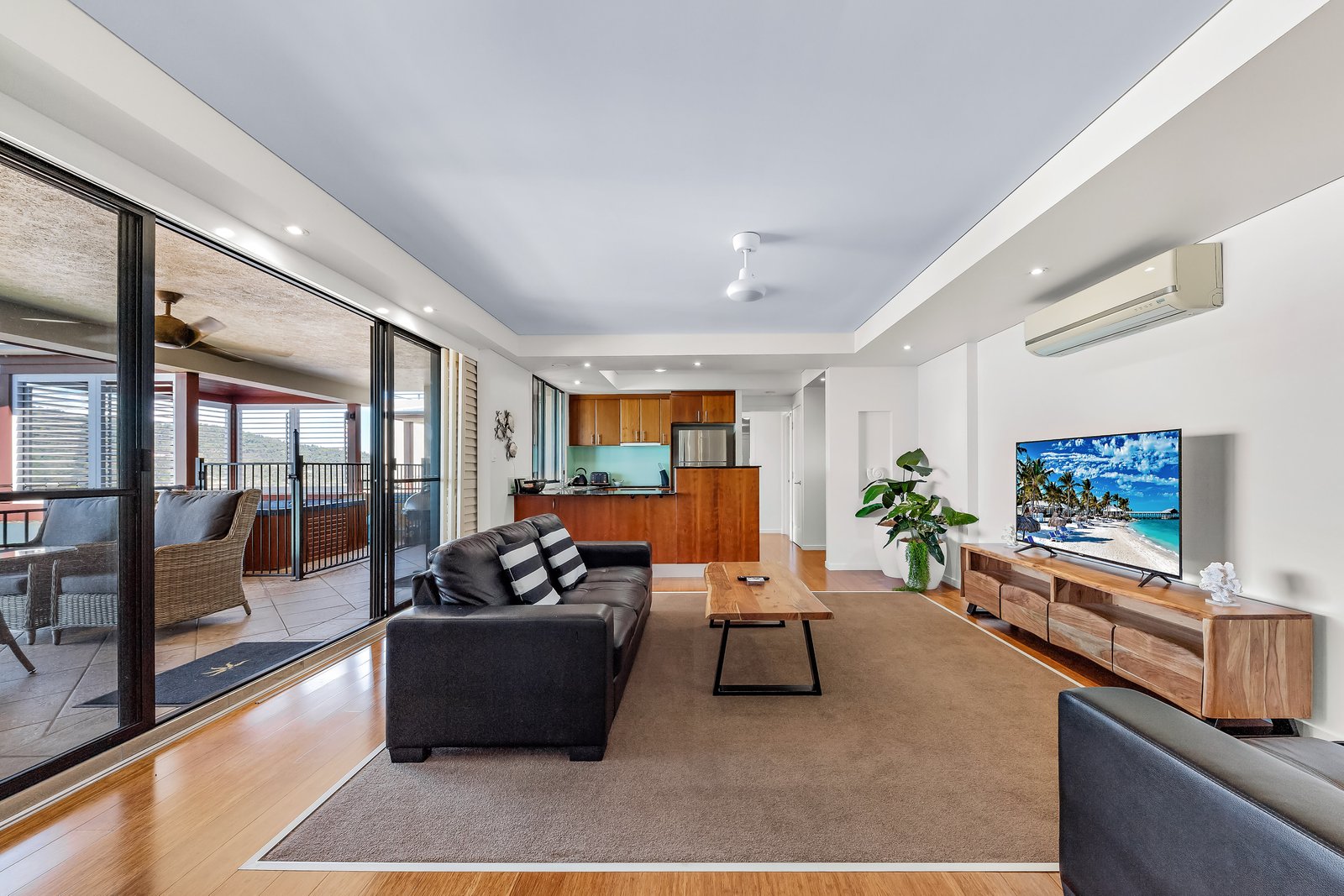 23/16 Golden Orchid Drive AIRLIE BEACH 5