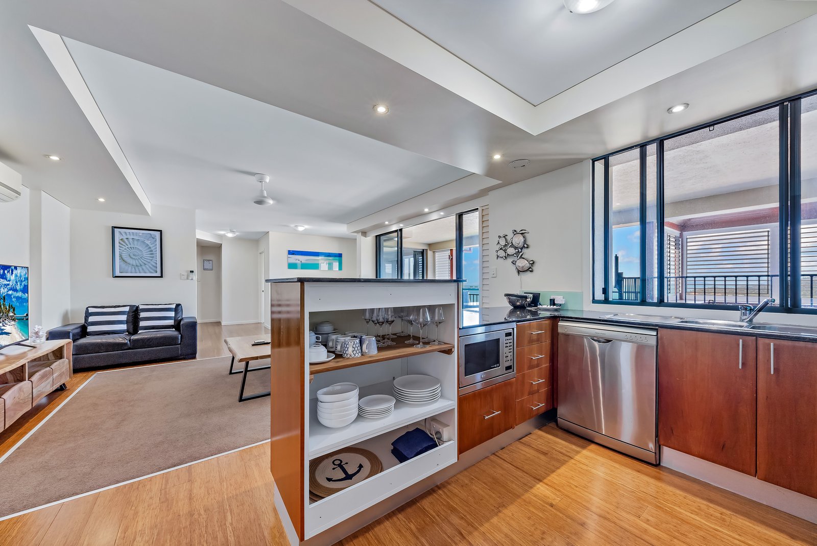 23/16 Golden Orchid Drive AIRLIE BEACH 7