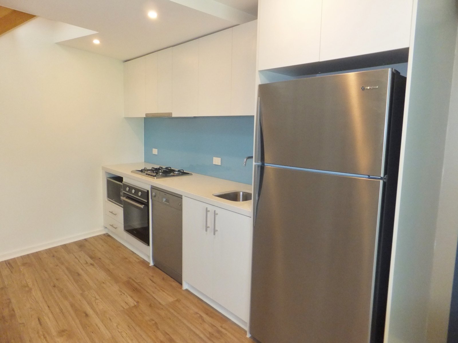Gallery: 23/1650 Dandenong Road