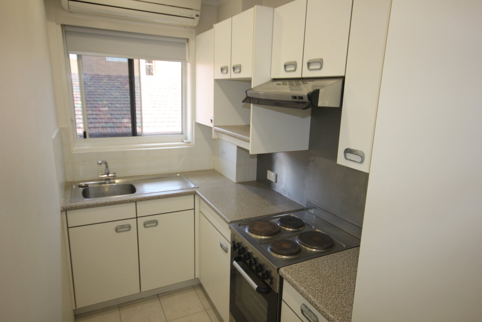 23/171 Willarong Road CARINGBAH 3