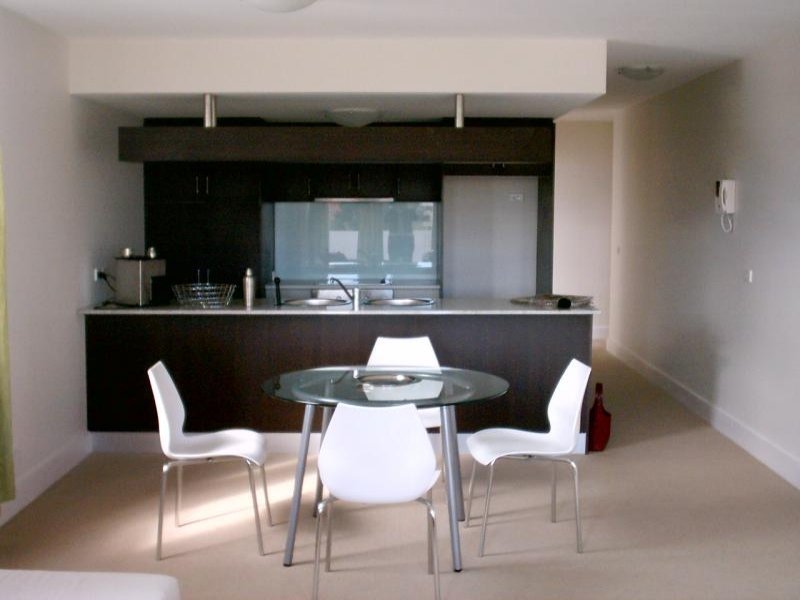 Gallery: 23/185 Francis Street