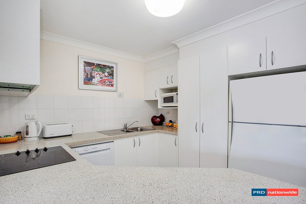 23/1915 Gold Coast Hwy  BURLEIGH HEADS 4