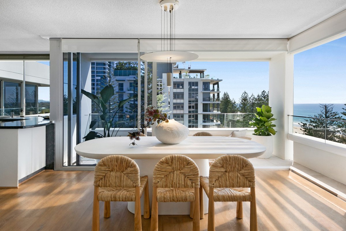 23/194-198 The Esplanade Burleigh Heads 1