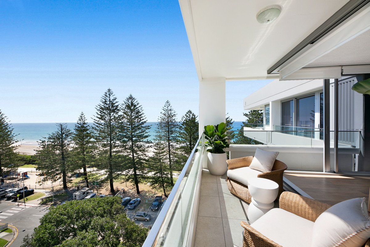 23/194-198 The Esplanade Burleigh Heads 4