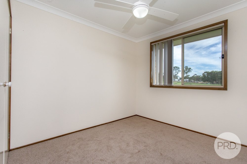 231a Seventh Avenue LLANDILO 5