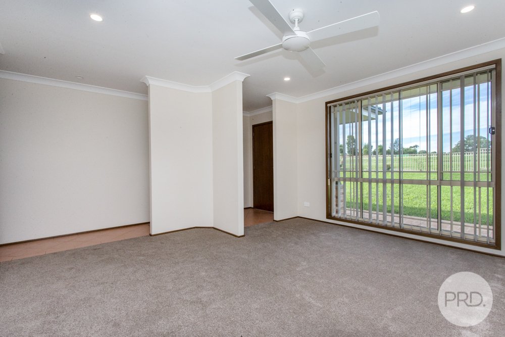 231a Seventh Avenue LLANDILO 6