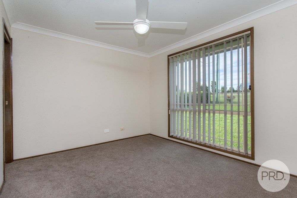 231a Seventh Avenue LLANDILO 3