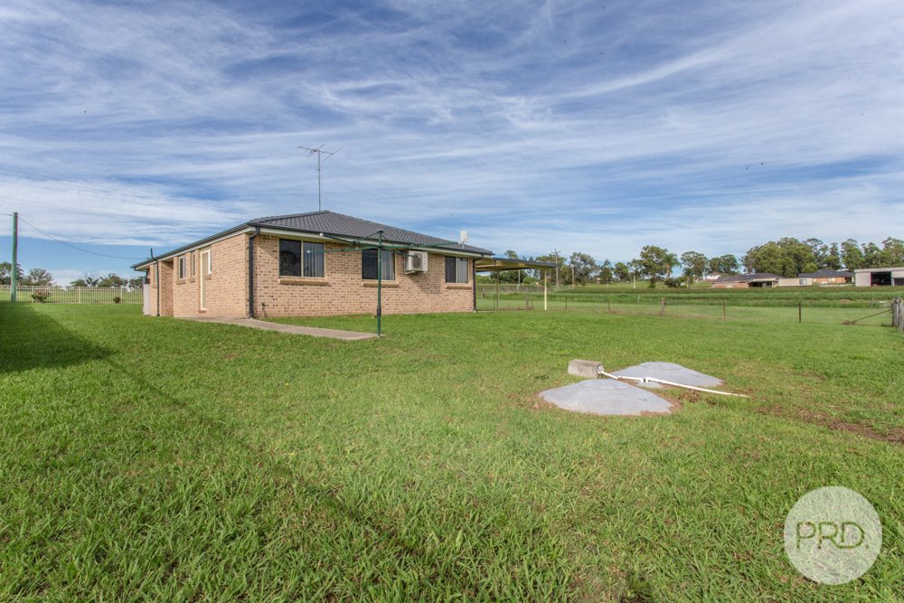 231a Seventh Avenue LLANDILO 18