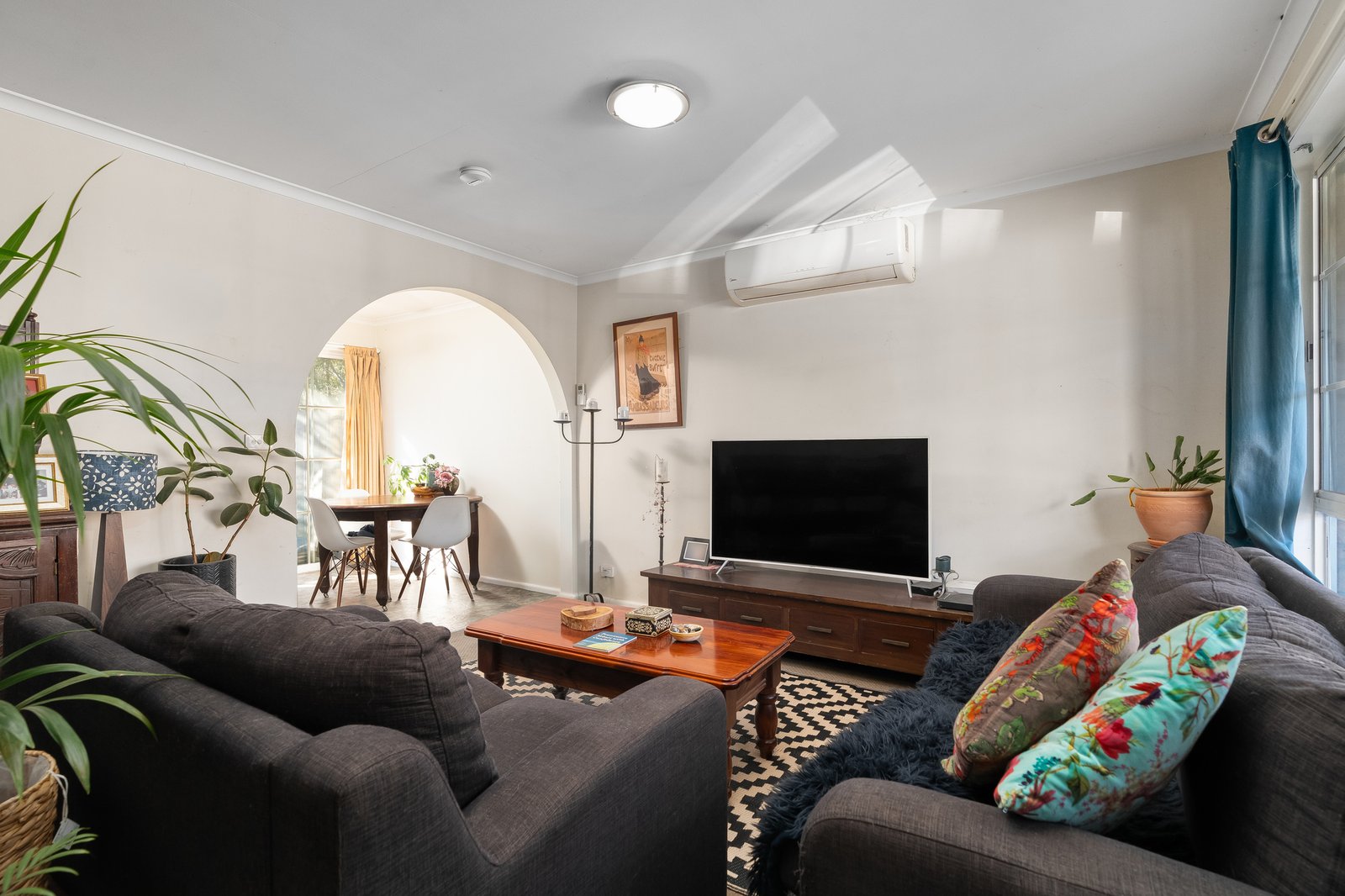 Gallery: 2/32-34 Seaforth Street