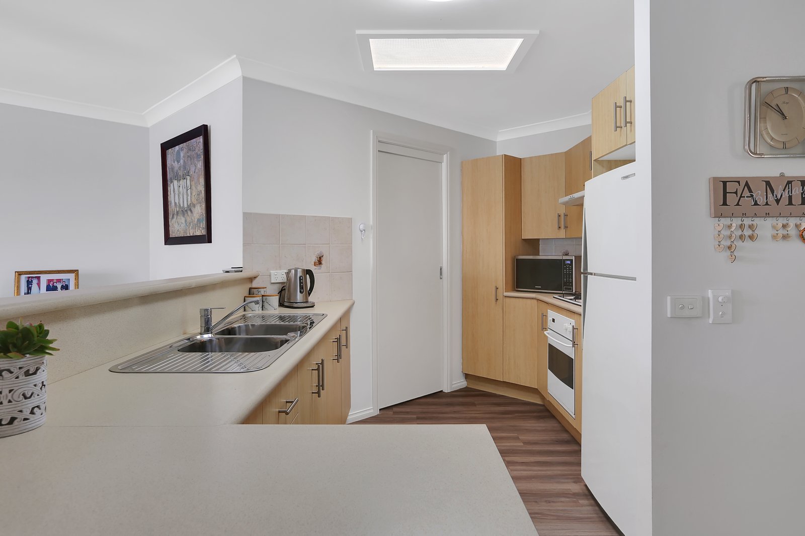 2/32 Cachia Boulevard HORSLEY 4