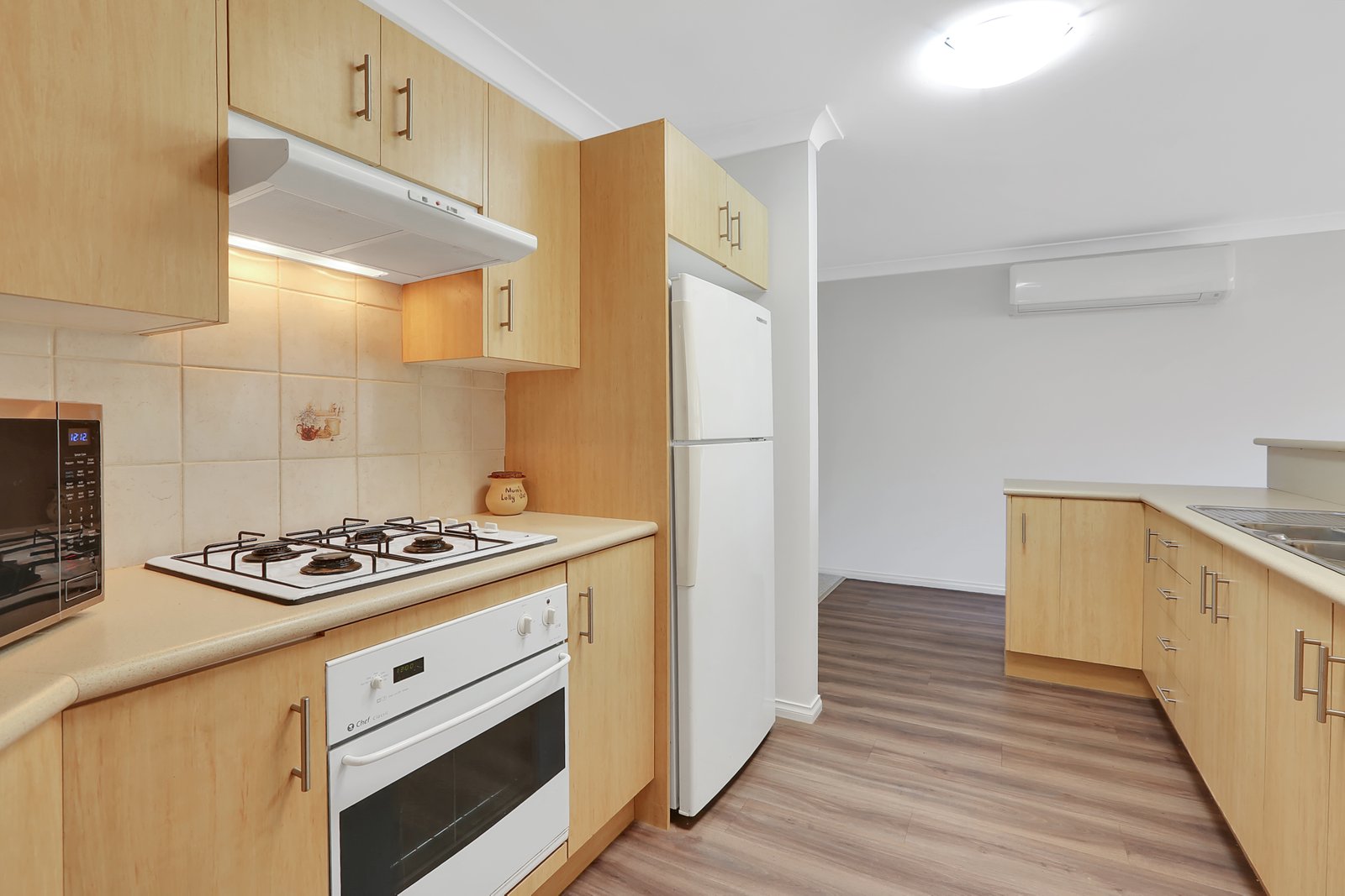 2/32 Cachia Boulevard HORSLEY 5