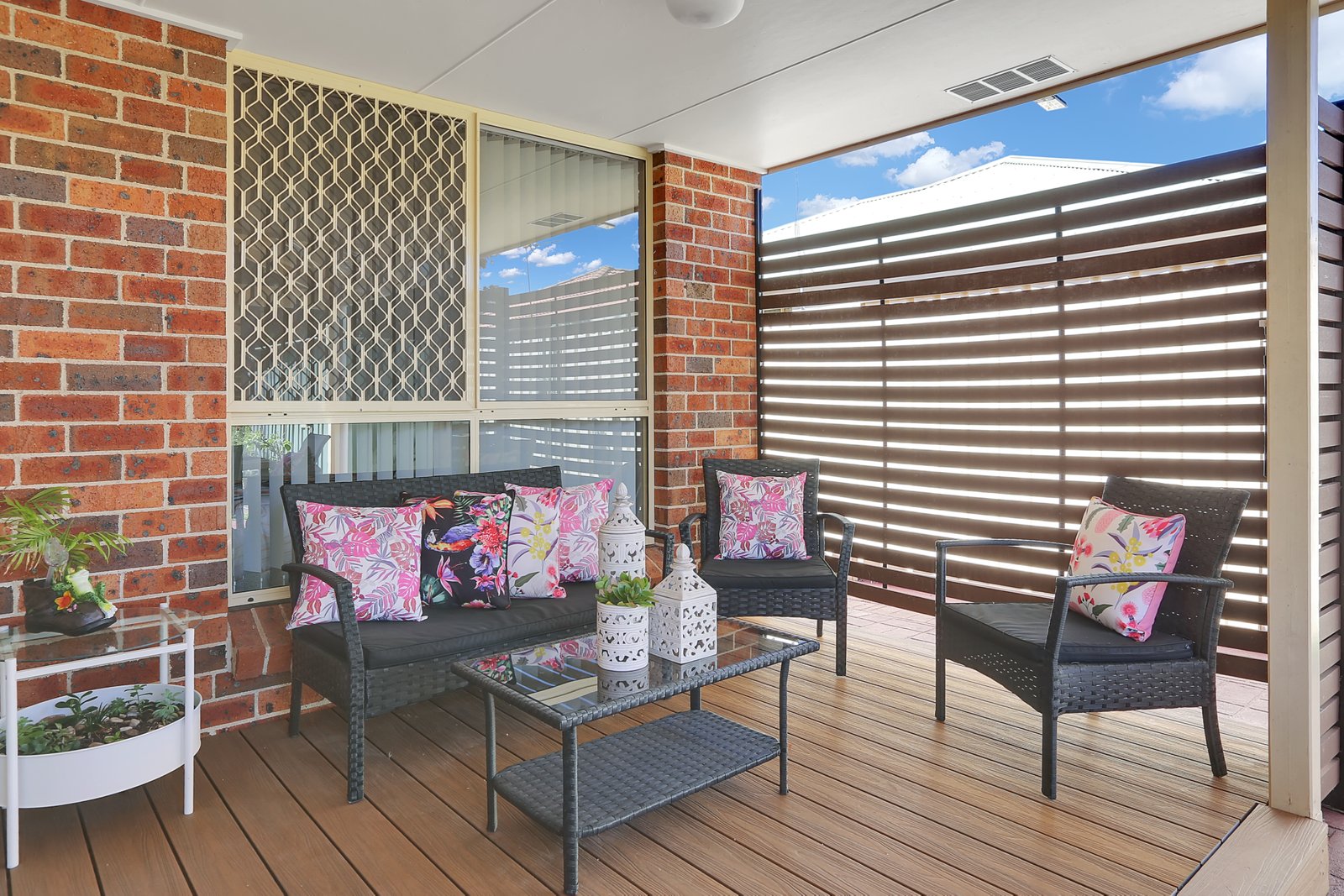 2/32 Cachia Boulevard HORSLEY 12