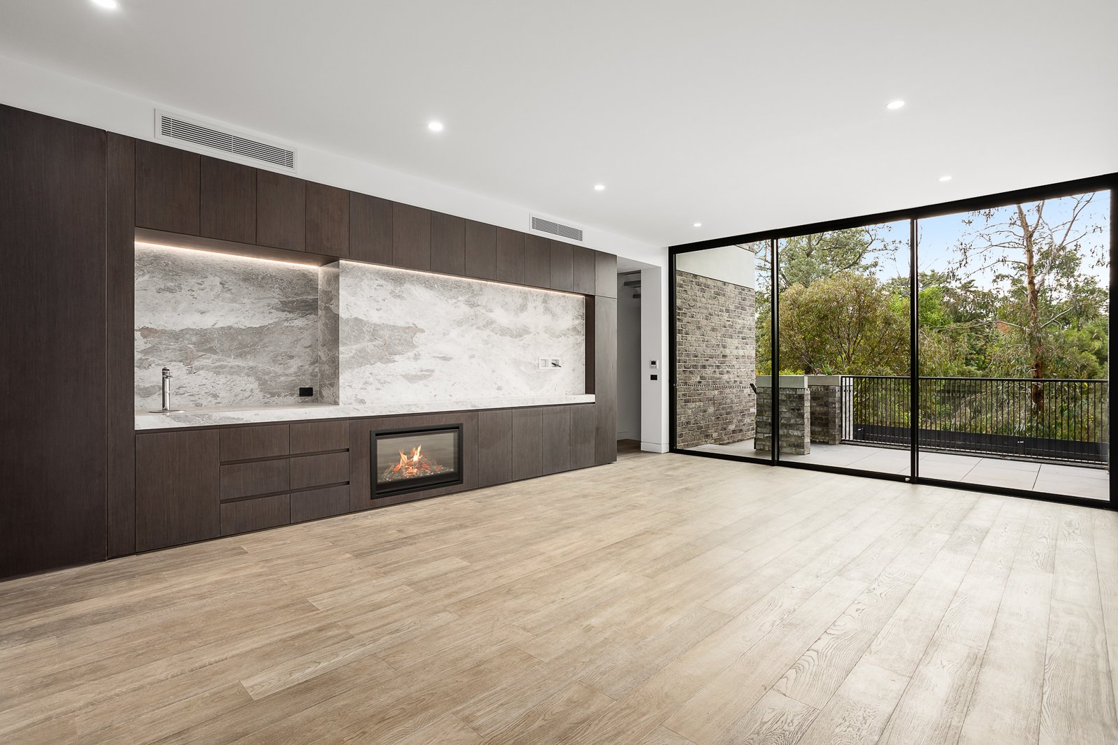 Real Estate and Property in 2/32 Chadstone Road, Malvern East, VIC