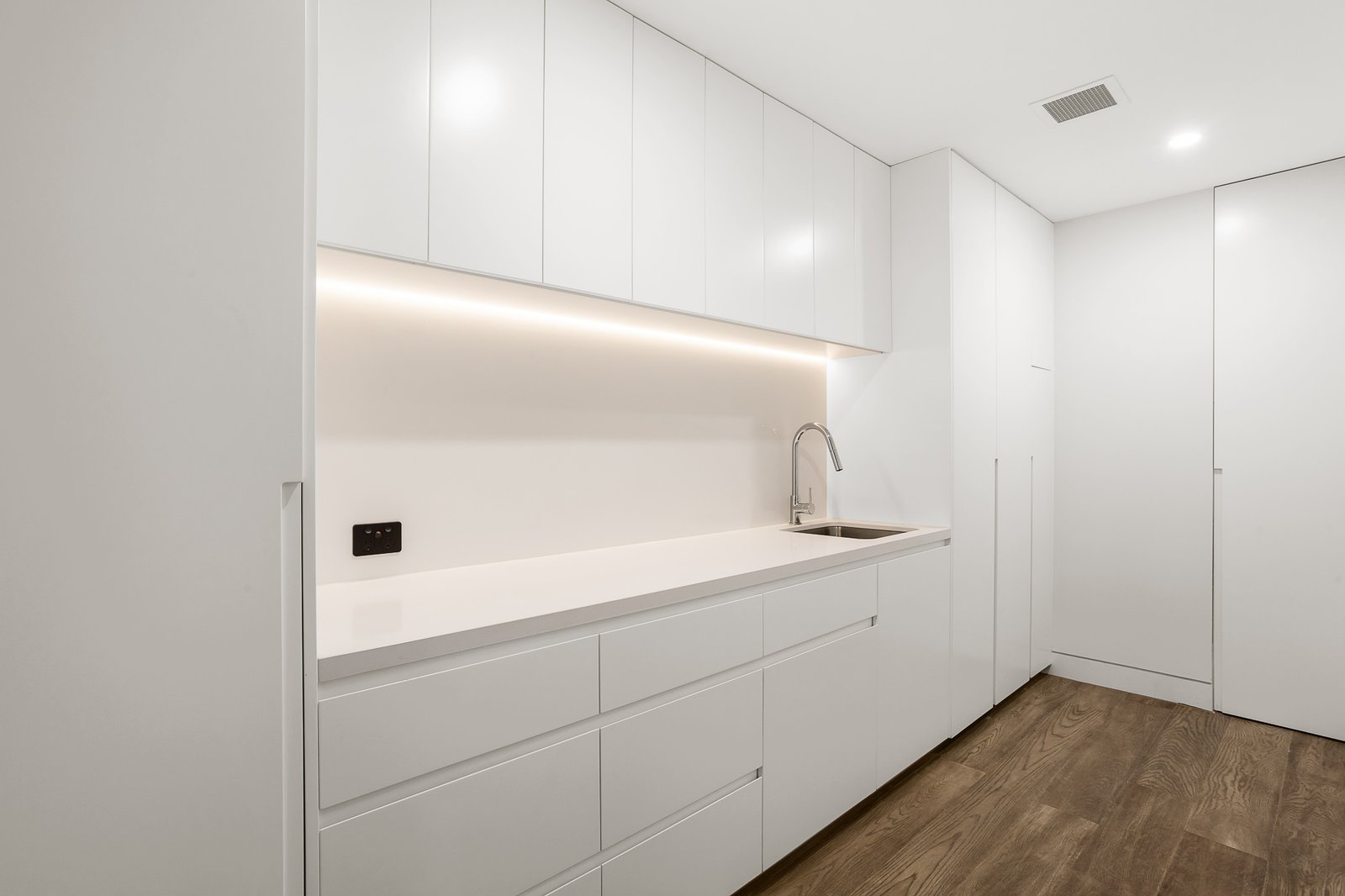 Real Estate and Property in 2/32 Chadstone Road, Malvern East, VIC