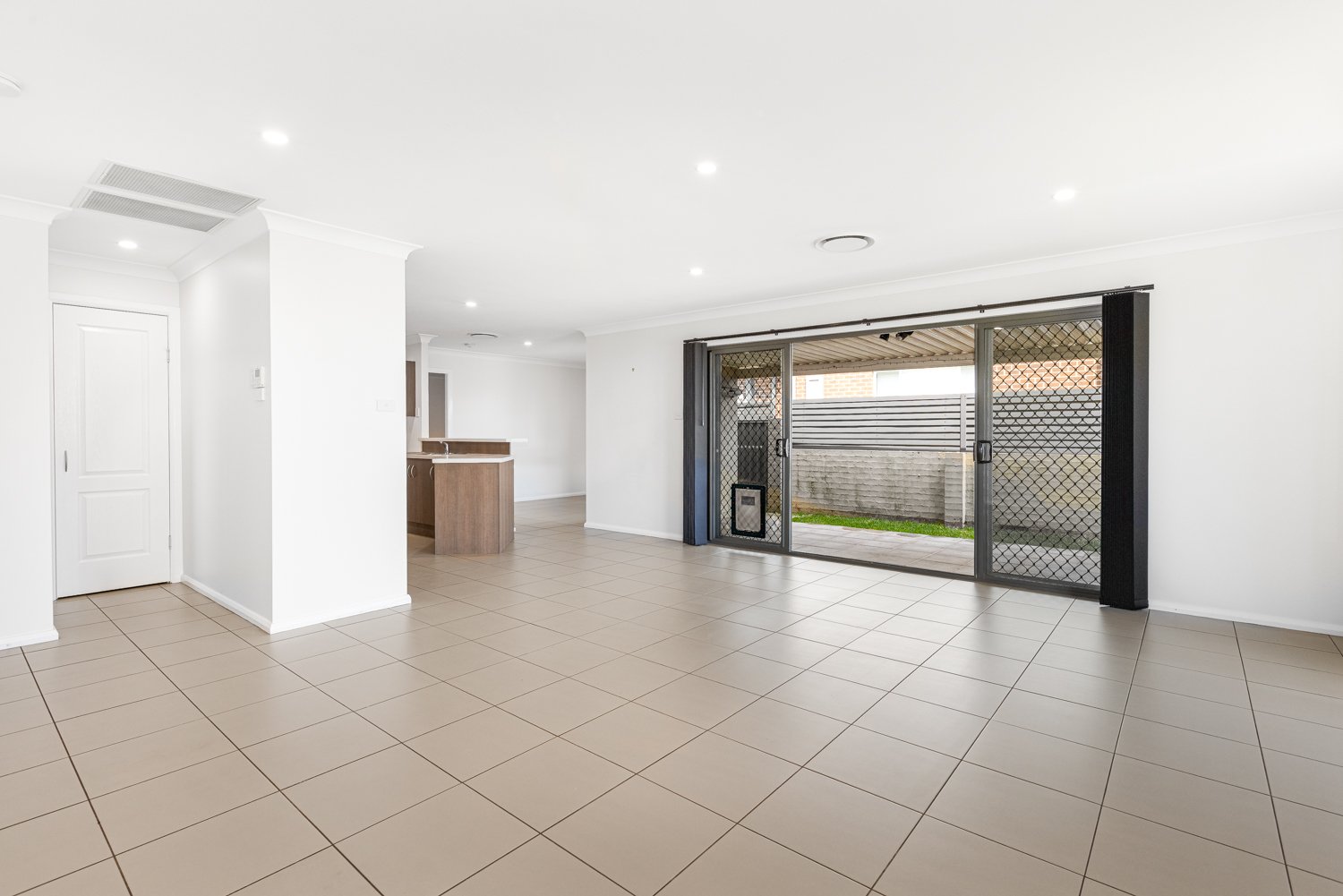 2/32 Crawford Avenue TENAMBIT 6