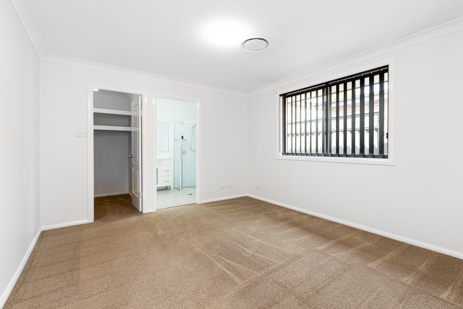 2/32 Crawford Avenue TENAMBIT 9