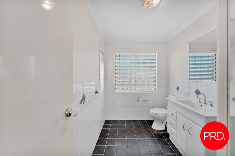 2/32 Doeberl Place KARABAR 12