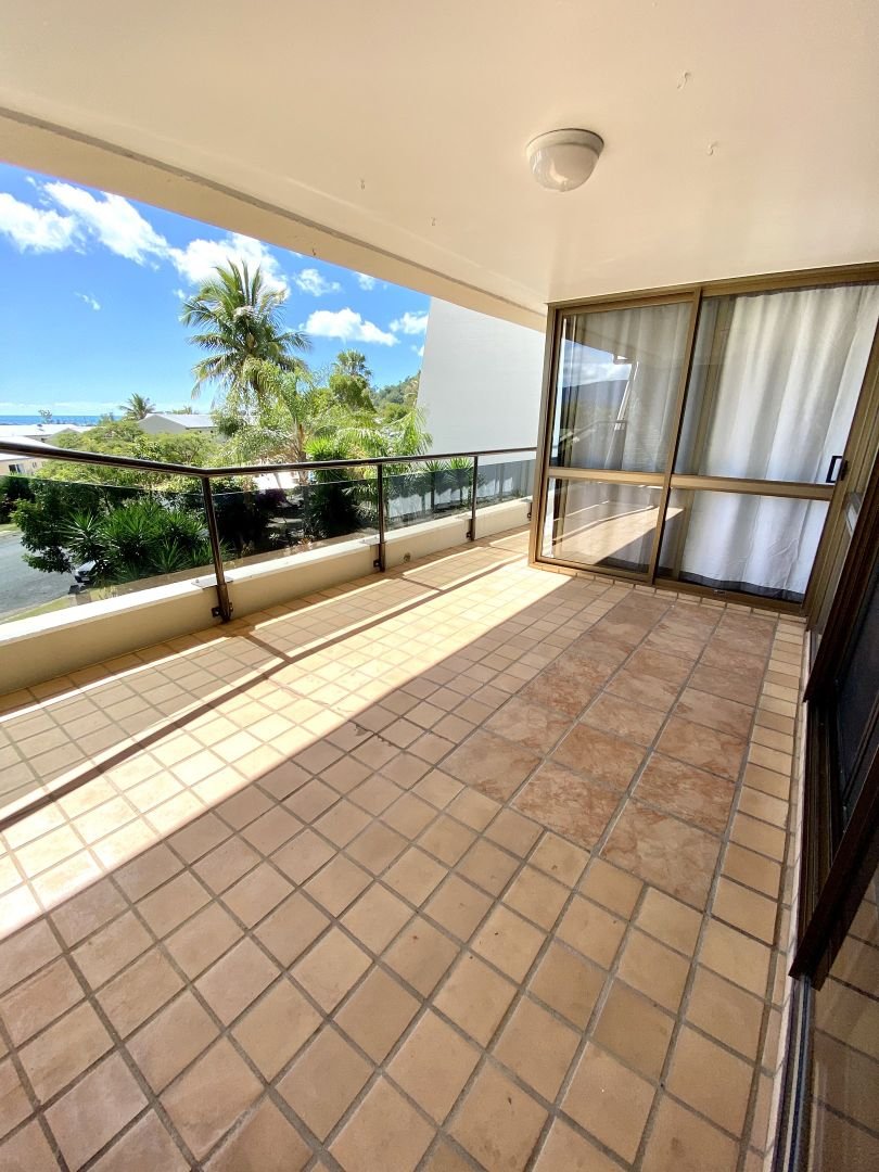 23/2 Eshelby Drive CANNONVALE 8