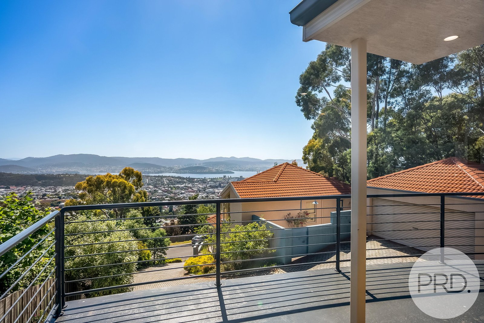 2/32 Fielding Drive WEST HOBART 10