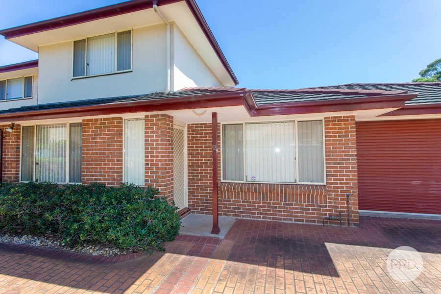 2/32 First Street KINGSWOOD 2