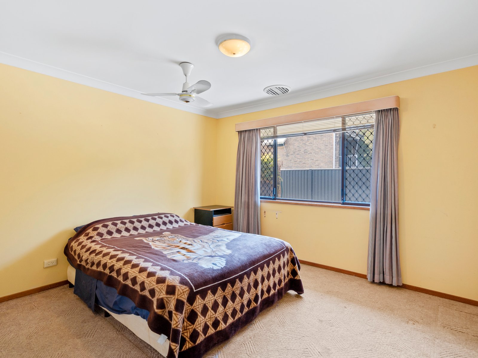 2/32 Guineas Creek Road CURRUMBIN WATERS 8