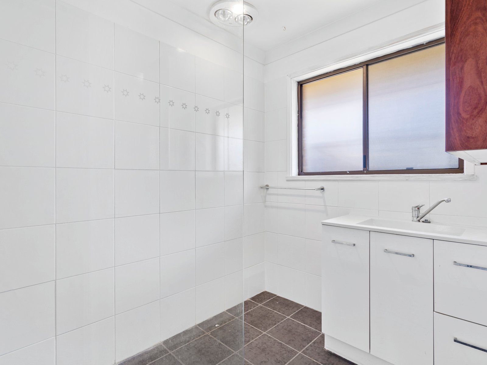 2/32 Guineas Creek Road CURRUMBIN WATERS 10