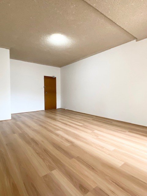 2/32 Hampton Court Road CARLTON 4