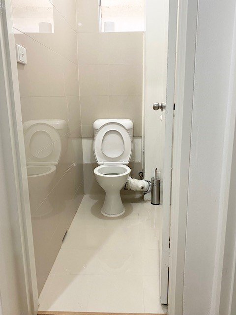 2/32 Hampton Court Road CARLTON 7