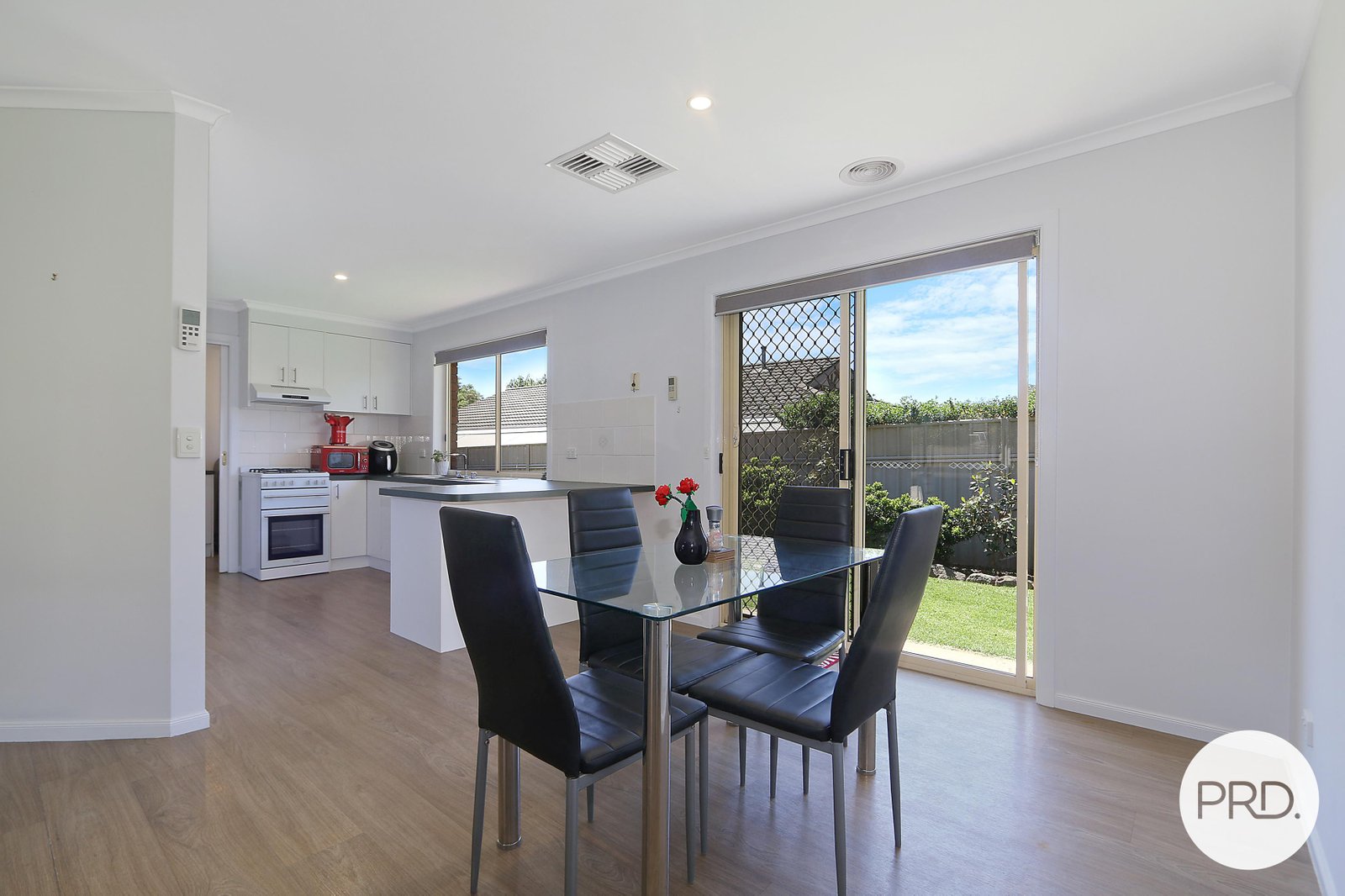 2/32 Lawson Street WEST WODONGA 4