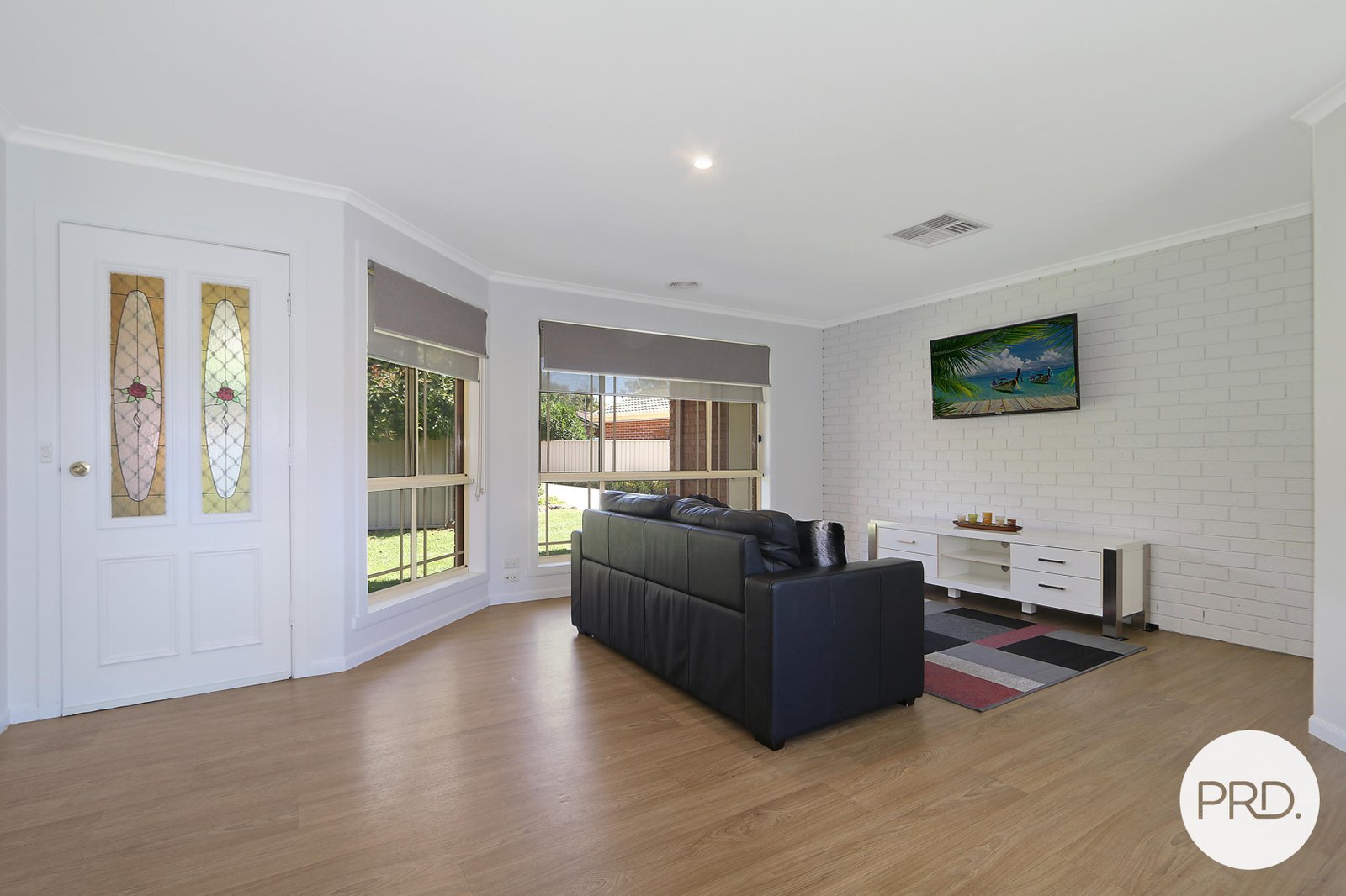 2/32 Lawson Street WEST WODONGA 6