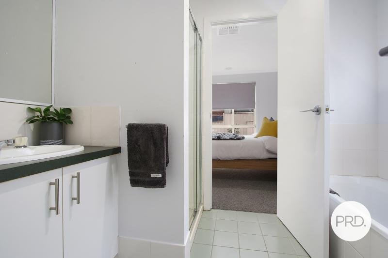 2/32 Lawson Street WEST WODONGA 6