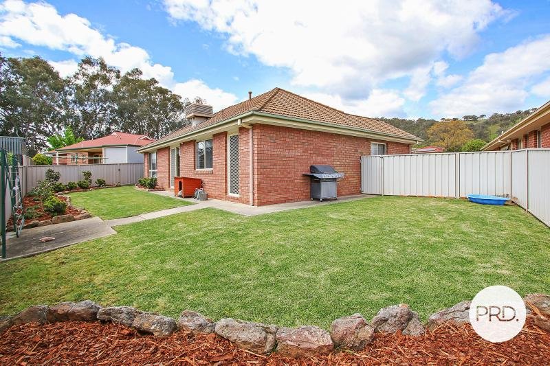 2/32 Lawson Street WEST WODONGA 7