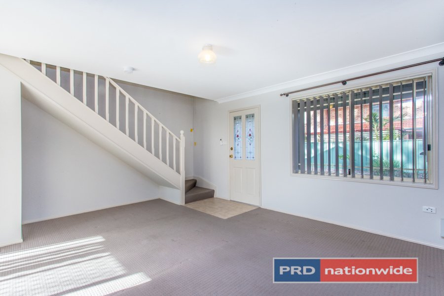 2/32 McNaughton Street JAMISONTOWN 1