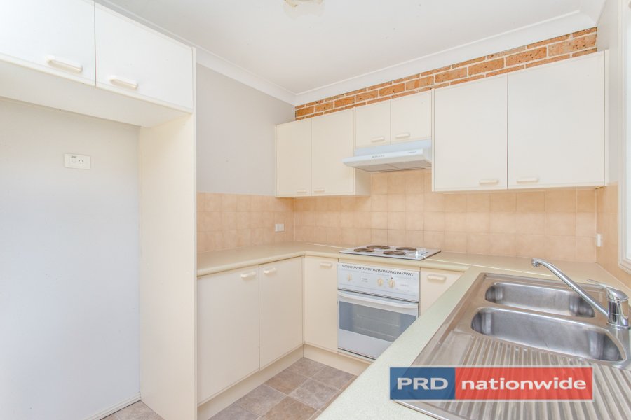 2/32 McNaughton Street JAMISONTOWN 4