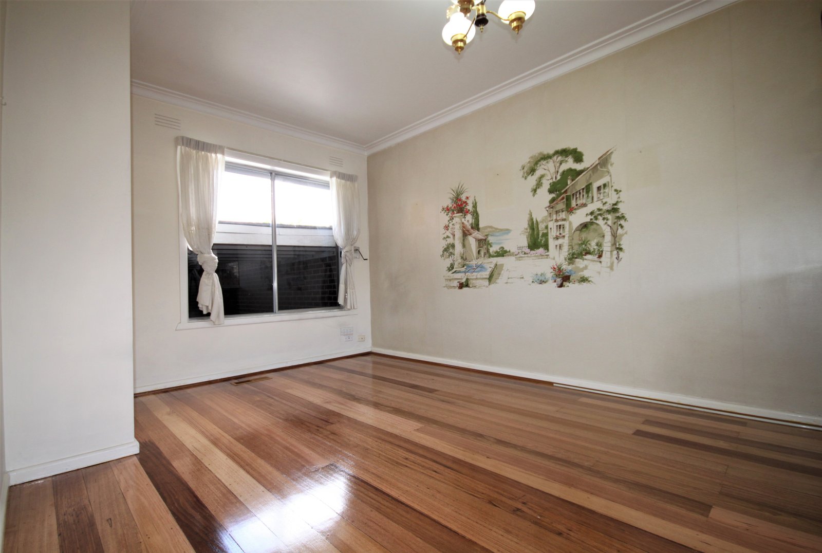 Gallery: 232 Nott Street