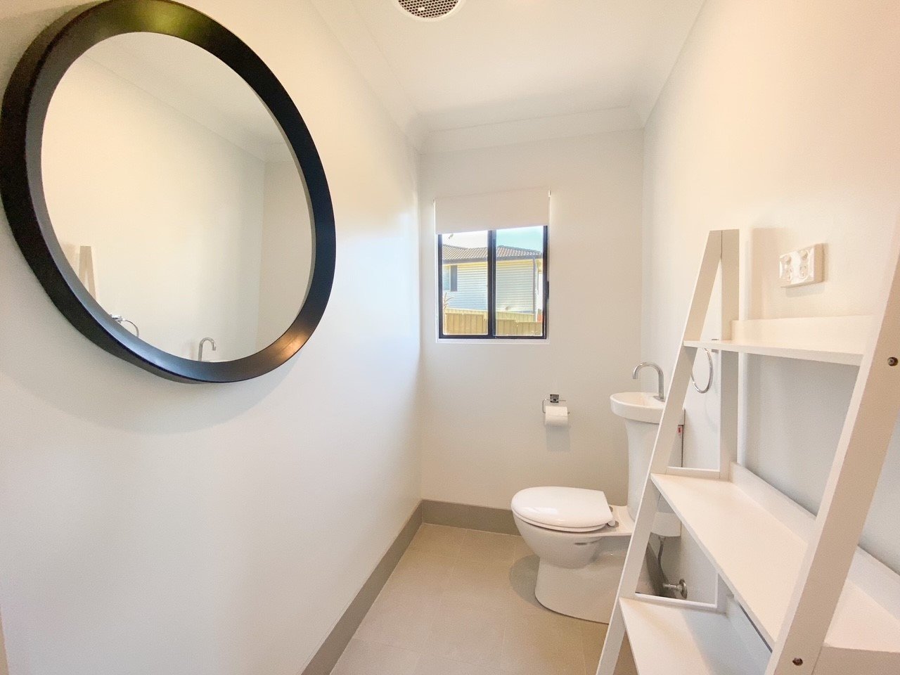 2/32 Parkes  NELSON BAY 2